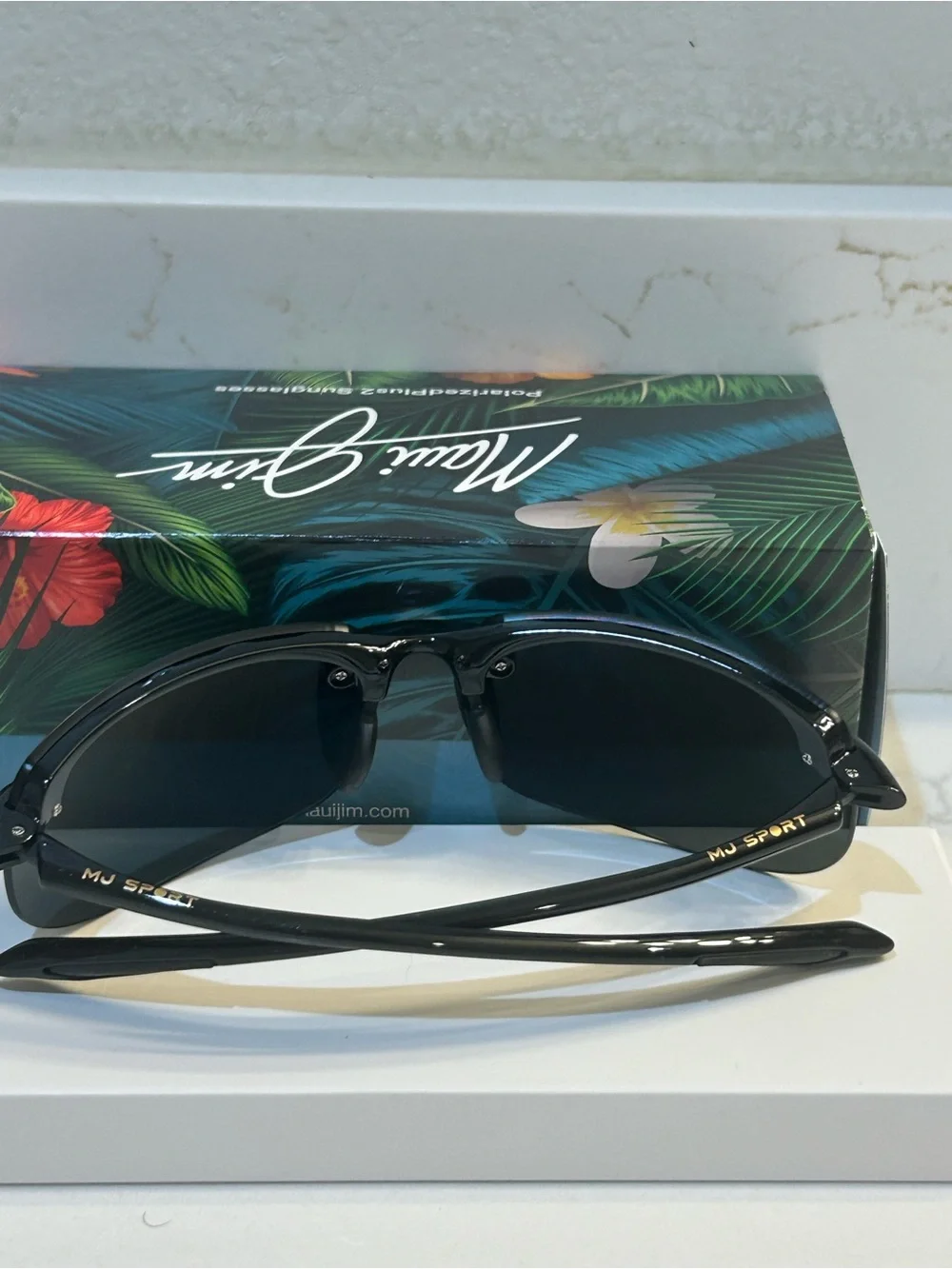 Maui Jim Unisex Banyans Gloss Black Rimless Wraparound Sunglasses NIB
